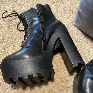 Steve Madden Retro Platform Boot 10W